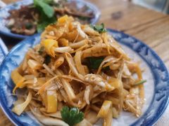 -蜗牛小馆醉乡民谣云南菜(惠新西里店)