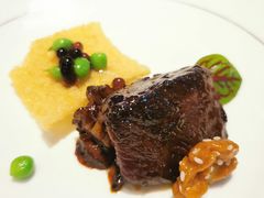 文火小牛肉拼小嫩豌豆-三利音·东方司宴(外滩店)