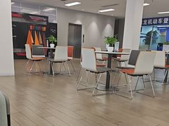 -深圳锦龙奥迪4S店(前海店)