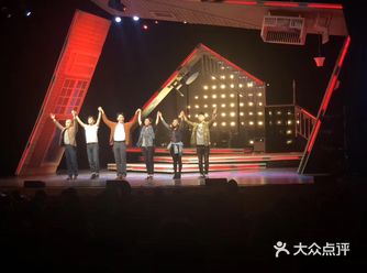 每个人都会有很丧的时候，什么也不想说，就像鸵鸟一样