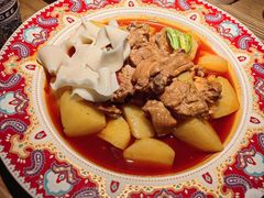 沙湾大盘鸡配皮带面-塔哈尔·新疆盛宴(复地活力城店)