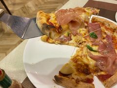 生火腿山羊奶酪拿坡里披萨-BONAZZA 意大利餐厅