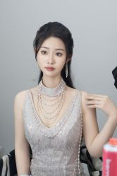 -欣薇婚纱(新源乐汇城店)