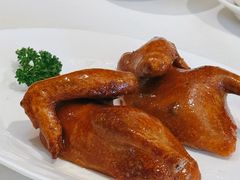 玻璃脆皮乳鸽-利苑酒家(金宝店)