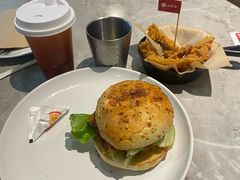 -必胜客(上海新南方商城PH店)