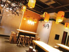 用餐区-默记孙抄手(园艺山店)