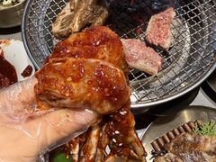 -草家酱蟹炭火烤肉店(珲春南路一店)