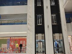 -资和信百货商场