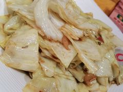 手撕莲花白-老滇山寨•云南特色菜•地方菜•民族风情歌舞表演(金碧店)