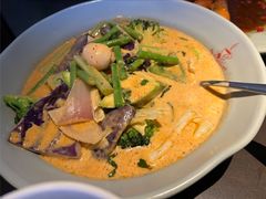 -大头虾越式风味餐厅(光明广场店)