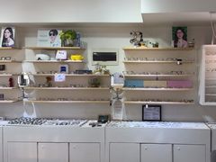 -天空之镜眼镜店蔡司依视路授权店(天通苑店)