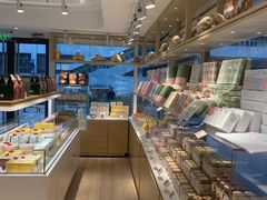 面包甜点陈列柜-好利来(四惠店)