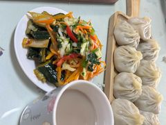 -敖特尔布里亚特美食坊(世纪花苑店)