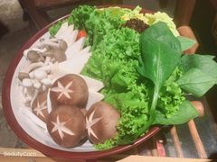菌蔬拼盘-老牌坊云南鱼豆花火锅(嵩山店)