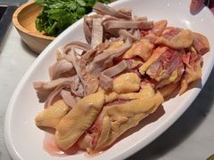 -尚尚仙·酸汤猪手·猪肚鸡火锅(华联万柳购物中心店)