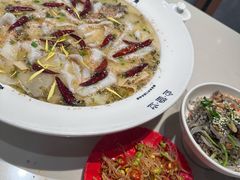 -渔语鱼酸菜鱼新川菜(来福士店)