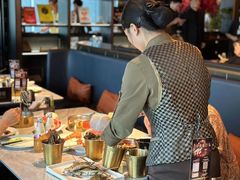 -雍容荟帝王蟹活龙虾展台自助(IFS黑金店)