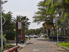 -亚龙湾亚泰商业街