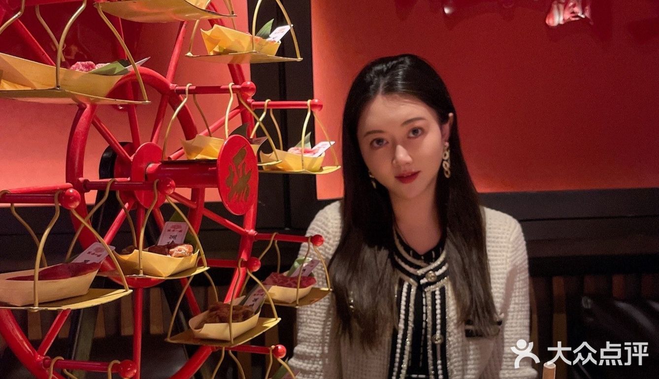 这家烤肉太适合情侣约会拍照了‼️
