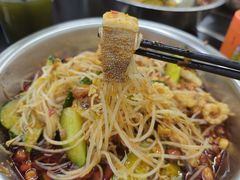 -周良天山牛杂城(天山路总店)