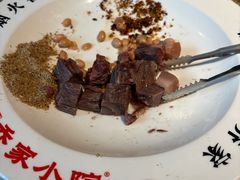 -乔家小院•非遗驴肉•本地小海鲜(滨河路店)