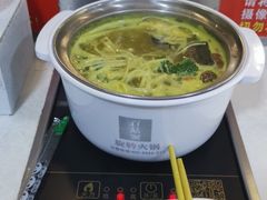 -百品聚旋转火锅(万德庄店)