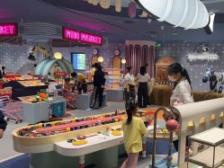 -奈尔宝家庭中心·亲子餐厅(北京东坝万达店)