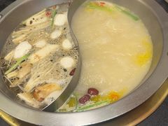 -沸炉重庆老火锅(军事博物馆店)