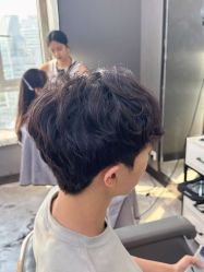 -藤野造型烫发染发