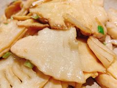 -半山腰·云南菜(侨福芳草地店)