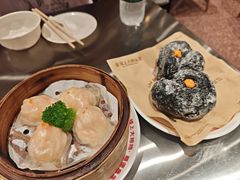 咬开的黑金糖沙翁-楼上大排档·顺德菜·粥水·鱼生(苗栗路店)