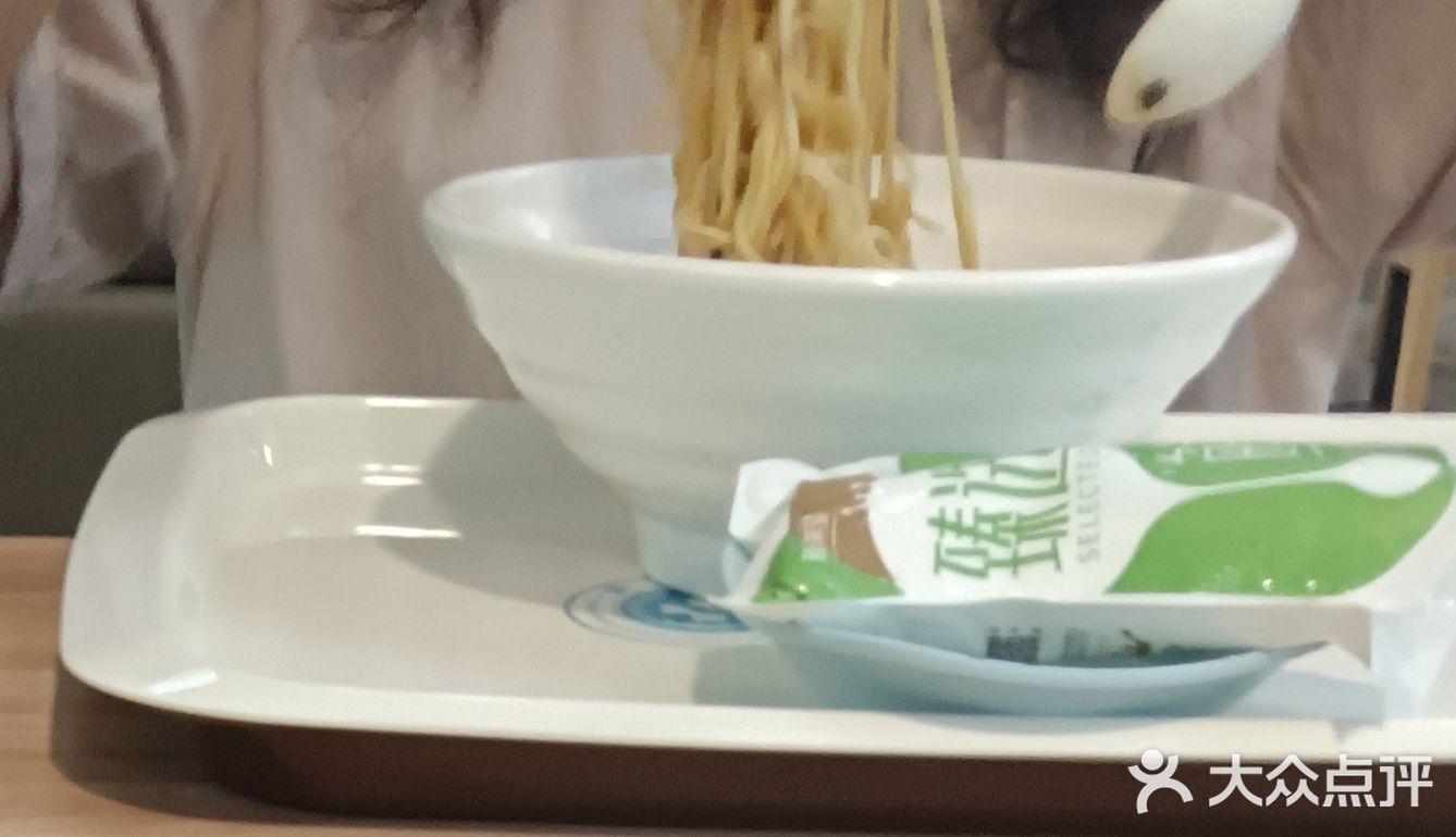 我的面条拉得比你长
