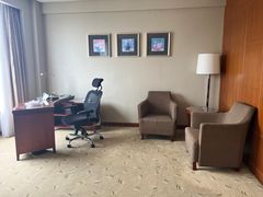 -汕尾巴黎半岛酒店