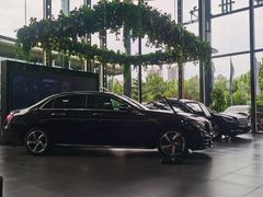 -河北盛世之星奔驰4S店(赵佗公园店)