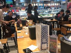 大堂-盒马鲜生(红莲店)