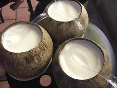 -椰爺爺·椰子冻砵仔糕