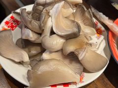 渝乡平菇-萍姐火锅·公路夜市(武汉首店)