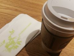 -星巴克(静安嘉里中心B2店)