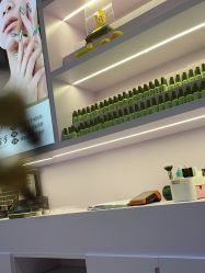 -孔雀手美甲美睫护理