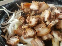 烤五花肉-湿地人家坑烤