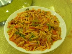 丁丁炒面-巴扎美食·新疆菜·西域歌舞表演餐厅(新疆大厦店)