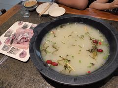 -景明轩•养生酸汤鱼火锅 云贵鲜菌 现舂野果酸汤(王寨小区店)
