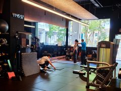 -TOP健身私教工作室(侨香店)