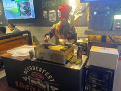 -麦凯伦烧烤·精酿超级工厂店(金桥总店)