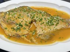 葱烧武鲳鱼-曾宴·楚菜(湖北省博物馆店)