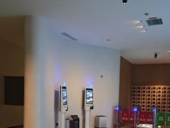 -涨巢·潮玩水疗局