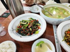 -湖南人家湘菜馆(镇江路店)