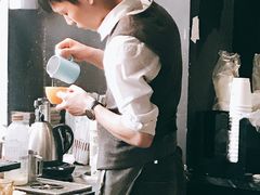 -UNI UNI(环亚凯瑟琳店)