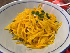 蟹黄咸蛋土豆丝-荆九爷爆炒桥头三嫩(浙大店)