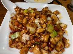 宫保鸡丁-好嫂子酱猪手•农家菜(华远坊店)